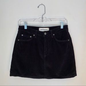 Reformation Abbey Skirt in Black Corduroy EUC